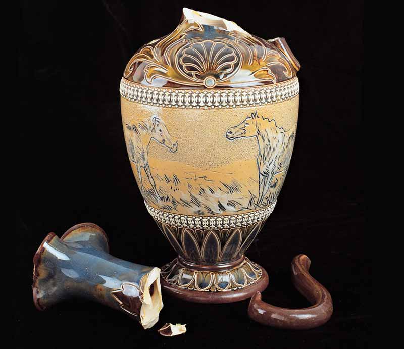 Spout and handle detached.